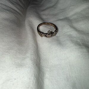 100% Silver Irish Claddagh Ring